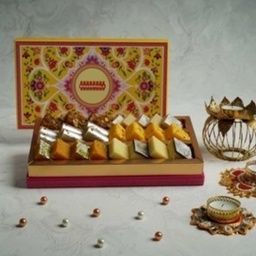 [0100029255] BK KAJU KHOYA GHEE MEETHA  MIX 600GM